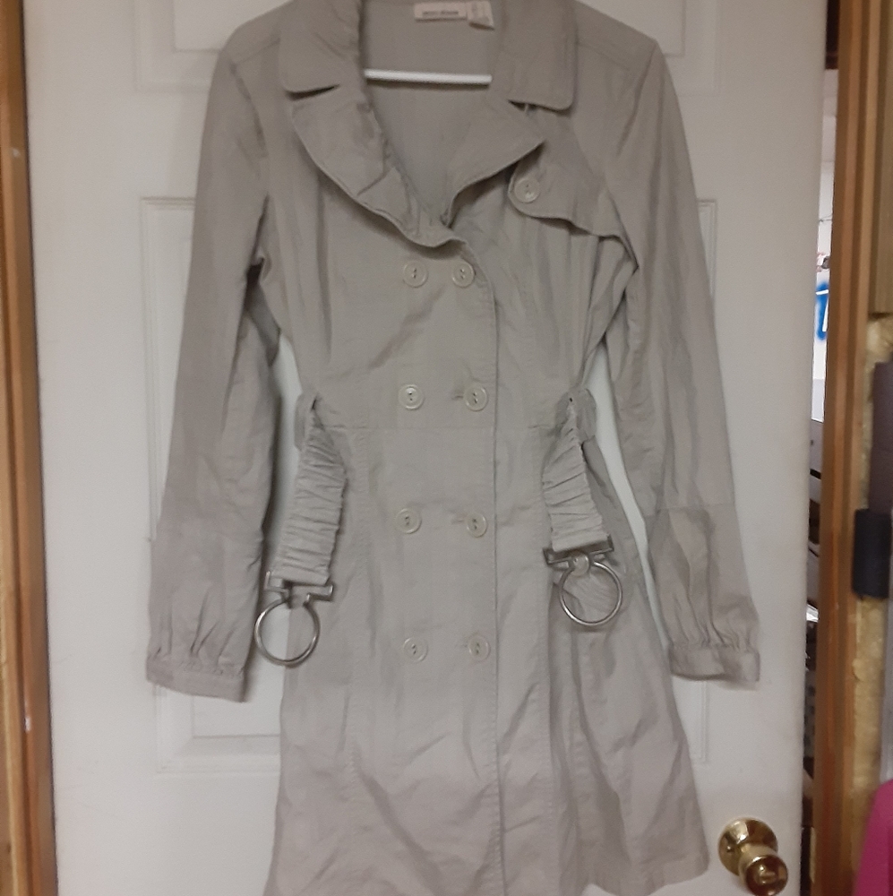 DKNY Trenchcoat size